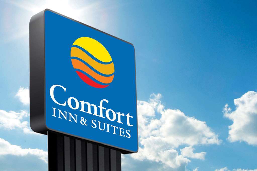 Comfort Inn & Suites Oklahoma City Near Bricktown Exterior photo